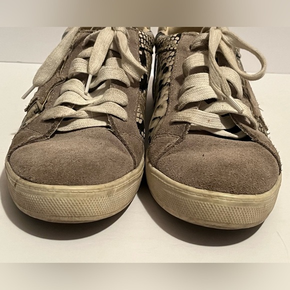 Steve Madden Amalfi Women's Metallic Python Snake Star Sneakers - Picture 8 of 14